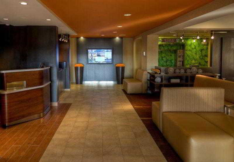 Courtyard By Marriott Bloomington Normal Hotel Exterior photo